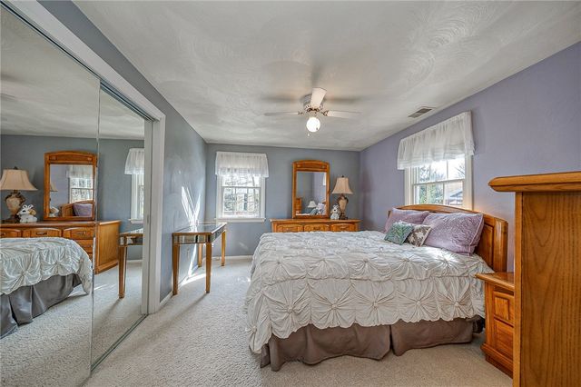 725 12th St, Oakmont, PA 15139