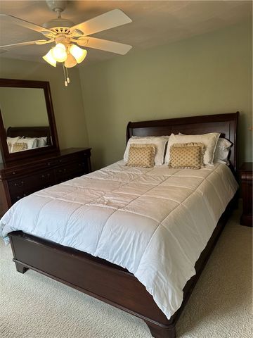 725 12th St, Oakmont, PA 15139