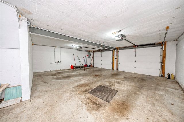 725 12th St, Oakmont, PA 15139