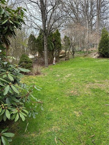 725 12th St, Oakmont, PA 15139