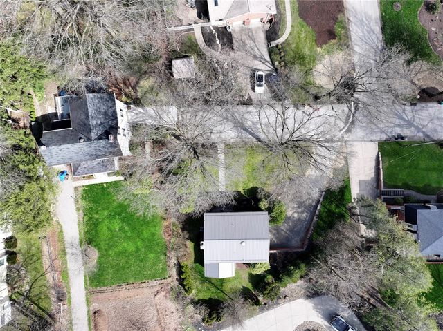 725 12th St, Oakmont, PA 15139