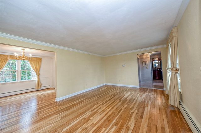 725 12th St, Oakmont, PA 15139