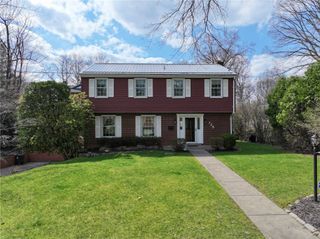 725 12th St, Oakmont, PA 15139