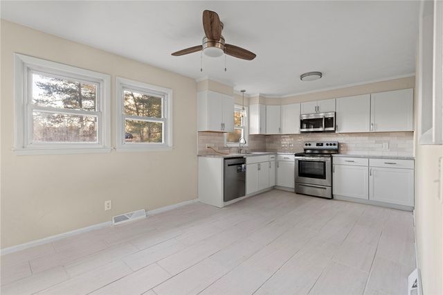 50 Indian Run Trail, Smithfield, RI 02917