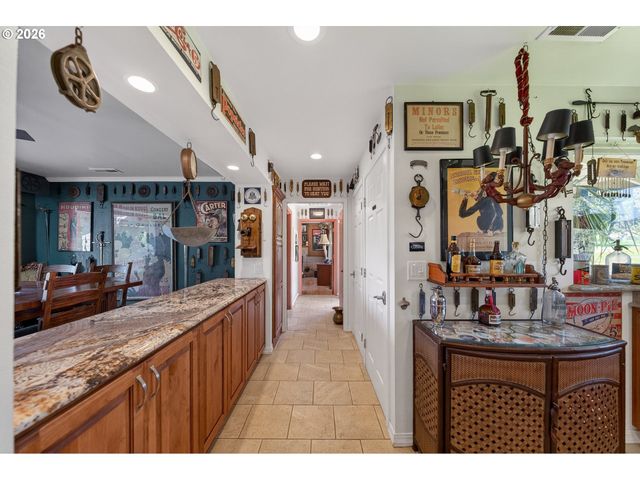 250 RUCKLES Dr, Myrtle Creek, OR 97457