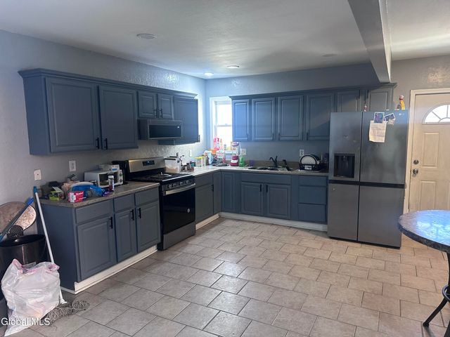 546 Paige Street, Schenectady, NY 12307