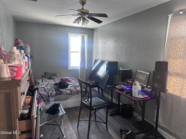 546 Paige Street, Schenectady, NY 12307