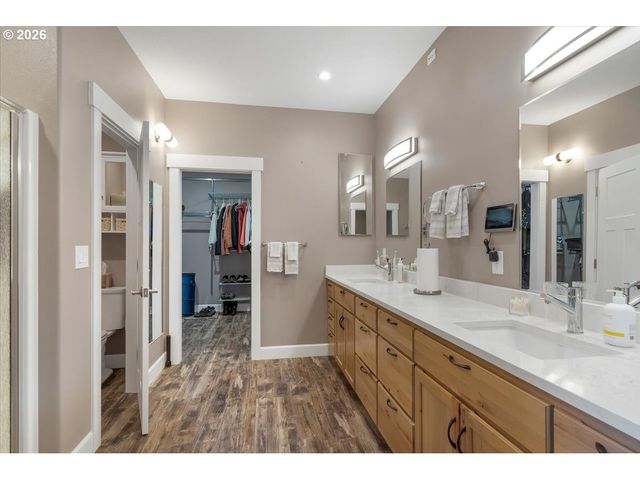 680 Nw 11TH Ave, Canby, OR 97013