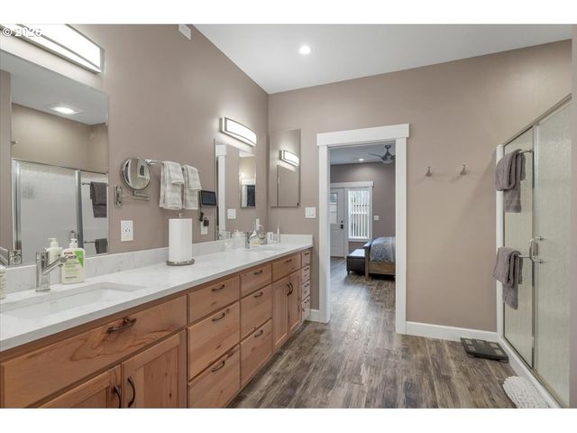 680 Nw 11TH Ave, Canby, OR 97013