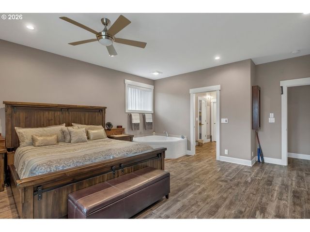 680 Nw 11TH Ave, Canby, OR 97013