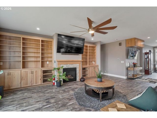 680 Nw 11TH Ave, Canby, OR 97013