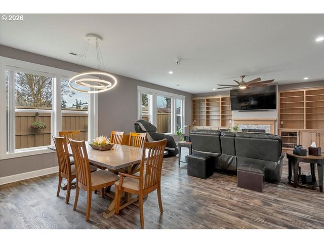 680 Nw 11TH Ave, Canby, OR 97013