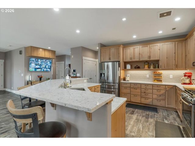 680 Nw 11TH Ave, Canby, OR 97013