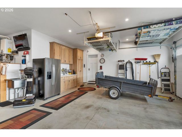 680 Nw 11TH Ave, Canby, OR 97013