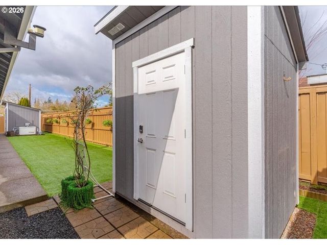 680 Nw 11TH Ave, Canby, OR 97013