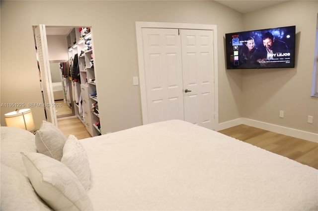 1085 River Birch St, Hollywood, FL 33019