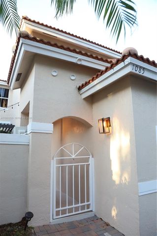 1085 River Birch St, Hollywood, FL 33019