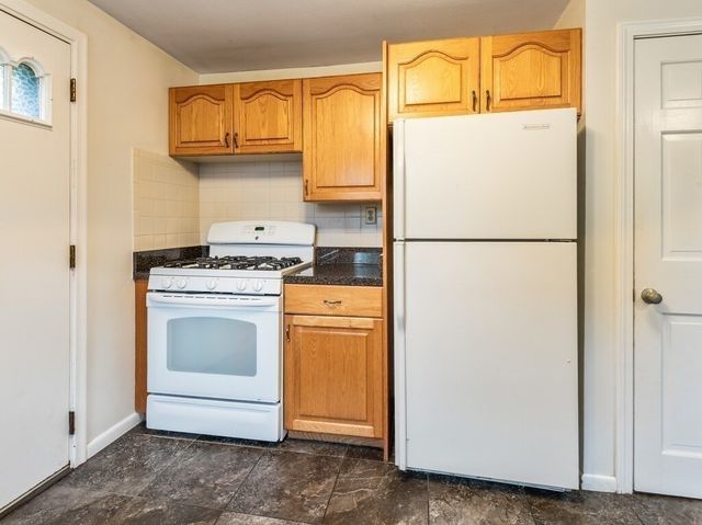 156 Hovendon Ave, Brockton, MA 02302