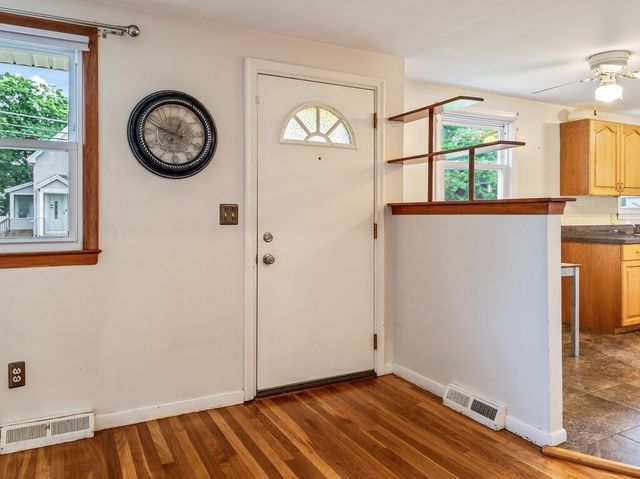 156 Hovendon Ave, Brockton, MA 02302