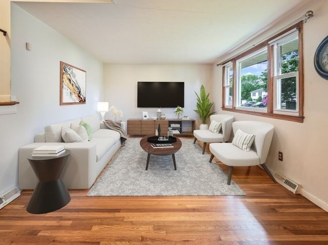 156 Hovendon Ave, Brockton, MA 02302