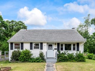 156 Hovendon Ave, Brockton, MA 02302