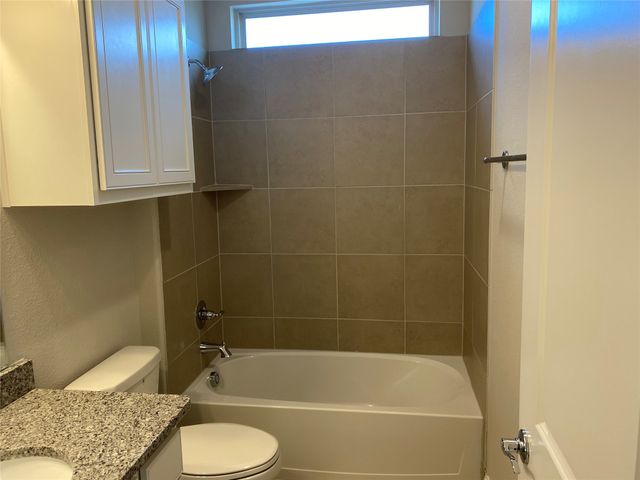 1229 Creekbank Drive, Mckinney, TX 75071