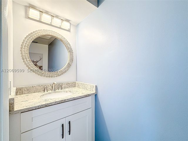 10977 Long Boat Dr 10977, Cooper City, FL 33026
