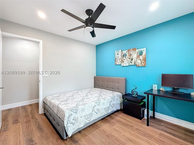 10977 Long Boat Dr 10977, Cooper City, FL 33026