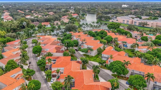 10977 Long Boat Dr 10977, Cooper City, FL 33026