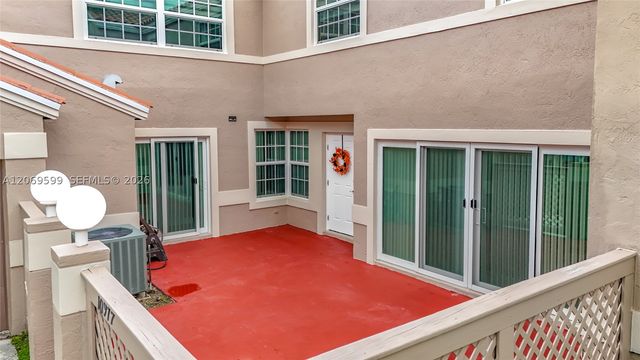 10977 Long Boat Dr 10977, Cooper City, FL 33026