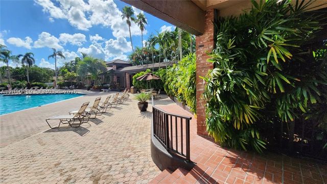 10977 Long Boat Dr 10977, Cooper City, FL 33026