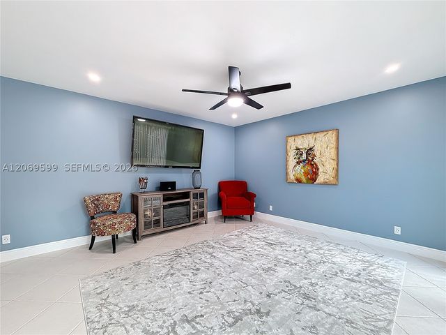 10977 Long Boat Dr 10977, Cooper City, FL 33026
