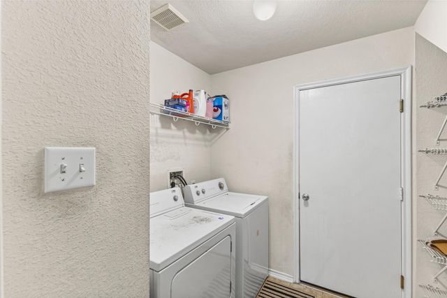 9439 Gnarled Chestnut Court, Houston, TX 77075