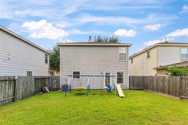 9439 Gnarled Chestnut Court, Houston, TX 77075