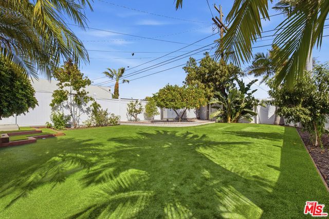 4250 York Boulevard, Los Angeles, CA 90065
