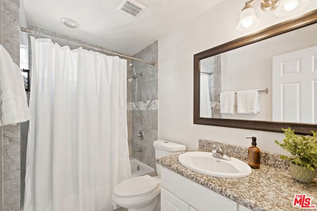4250 York Boulevard, Los Angeles, CA 90065