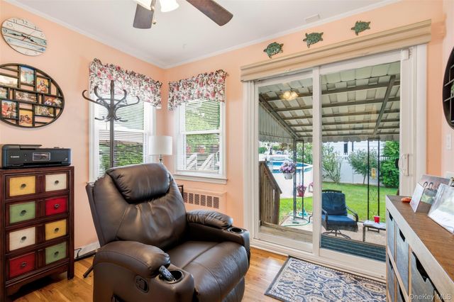 24 Broadmoor Lane, Westbury, NY 11590