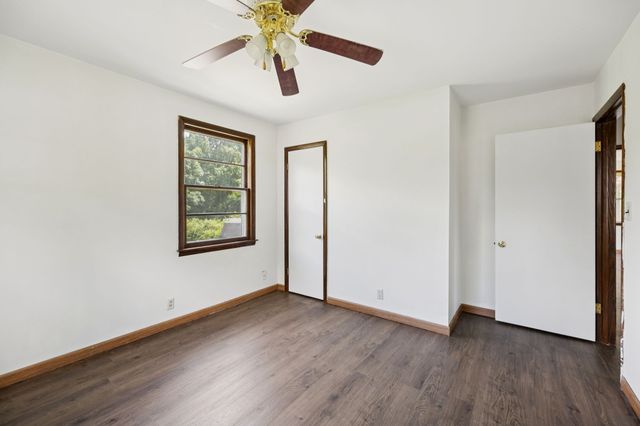 1421 Lakeview Rd, Clarksville, TN 37040