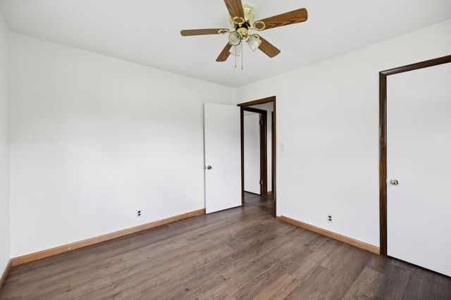 1421 Lakeview Rd, Clarksville, TN 37040