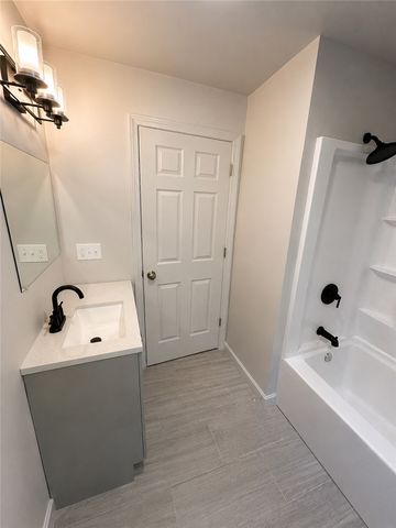 134 Florence Street 1, Providence, RI 02909
