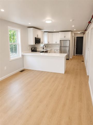 134 Florence Street 1, Providence, RI 02909
