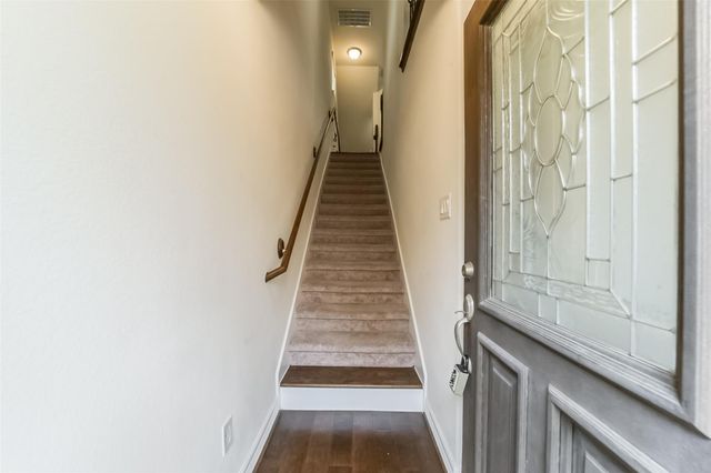 1517 Miles Oaks Place, Houston, TX 77043
