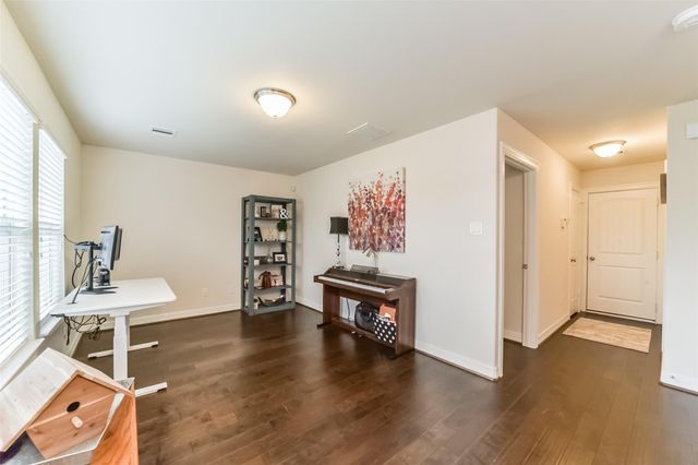 1517 Miles Oaks Place, Houston, TX 77043