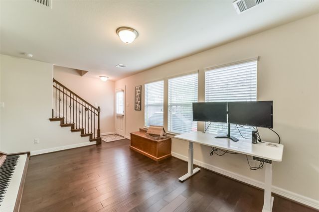 1517 Miles Oaks Place, Houston, TX 77043