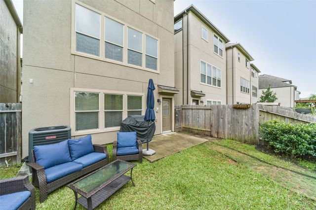 1517 Miles Oaks Place, Houston, TX 77043