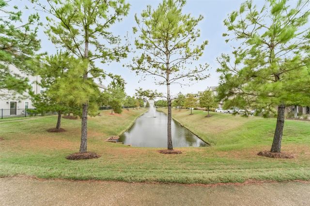 1517 Miles Oaks Place, Houston, TX 77043