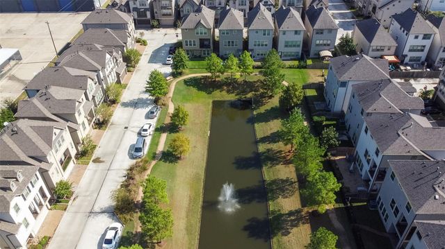 1517 Miles Oaks Place, Houston, TX 77043