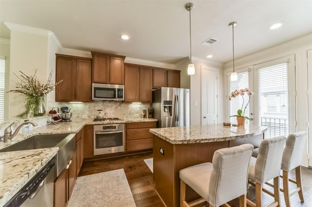 1517 Miles Oaks Place, Houston, TX 77043