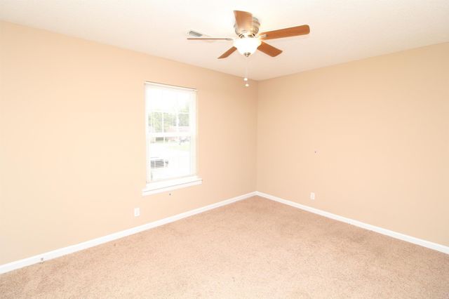 2446 Caroline Dr Unit B, Clarksville, TN 37042