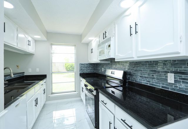 4647 Glenvillage Street, Houston, TX 77084